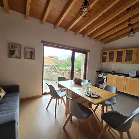 Casa Da Tia Outra Guest house Sernancelhe