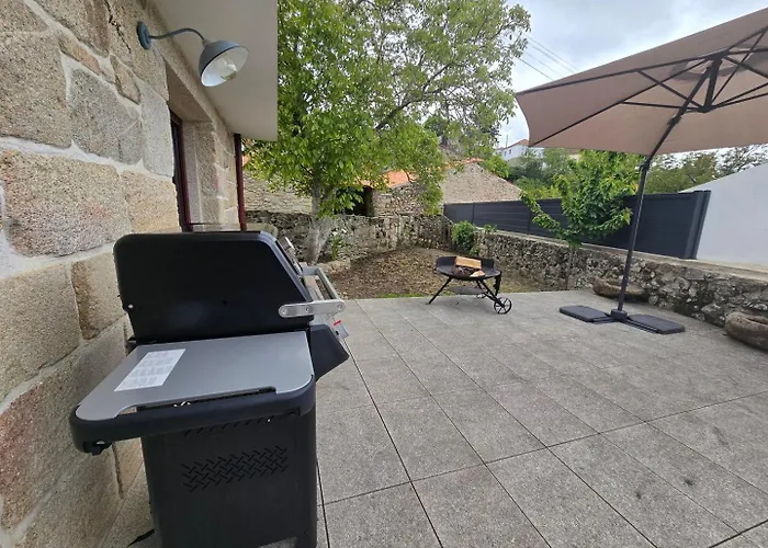 Casa Da Tia Outra ゲストハウス Sernancelhe