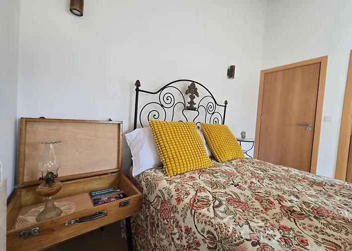 ゲストハウス Casa Da Tia Outra Sernancelhe