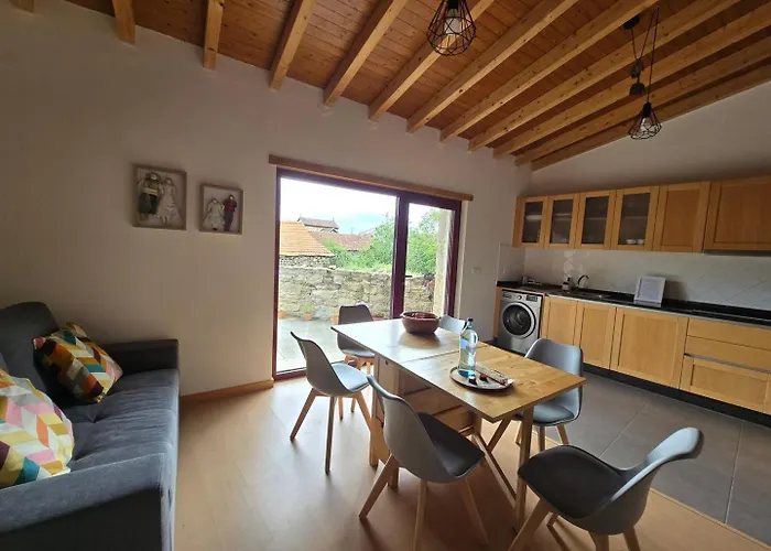 Casa Da Tia Outra ゲストハウス Sernancelhe
